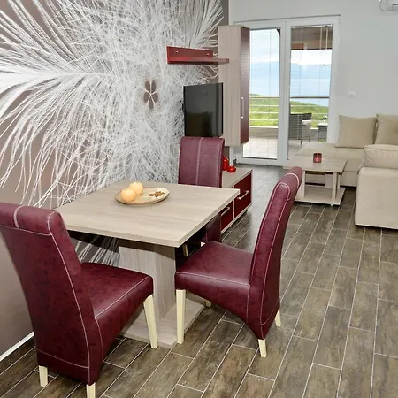 Velestovo House Apartment *